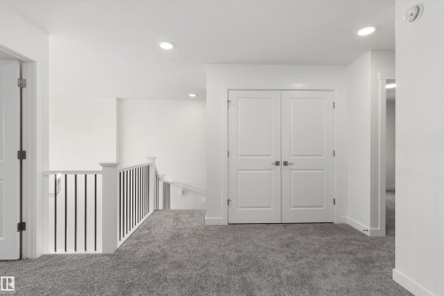 19127 20 Avenue, Edmonton, AB - Indoor Photo Showing Other Room