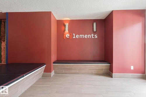 Mudroom with wood tiled floors and a textured ceiling - 236 344 Windermere Road, Edmonton, AB - Indoor Photo Showing Other Room