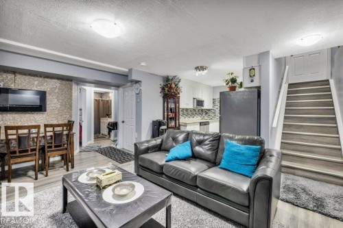3740 29 Street, Edmonton, AB - Indoor Photo Showing Living Room