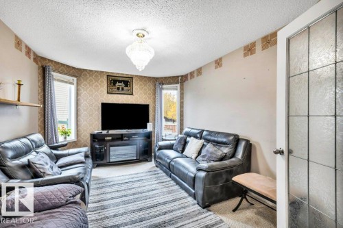 3740 29 Street, Edmonton, AB - Indoor Photo Showing Living Room