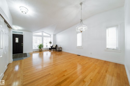 18007 57 Avenue, Edmonton, AB - Indoor Photo Showing Other Room