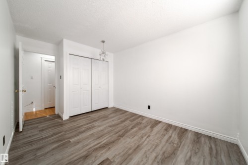 18007 57 Avenue, Edmonton, AB - Indoor Photo Showing Other Room