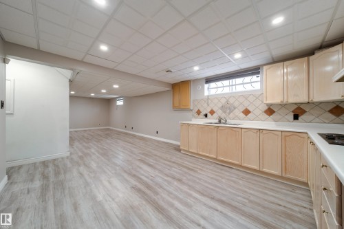 18007 57 Avenue, Edmonton, AB - Indoor
