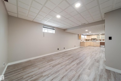 18007 57 Avenue, Edmonton, AB - Indoor Photo Showing Other Room