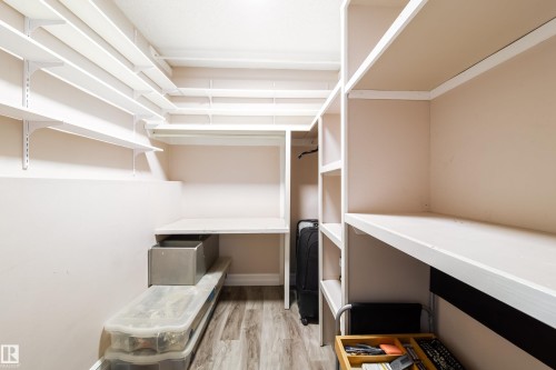 18007 57 Avenue, Edmonton, AB - Indoor With Storage