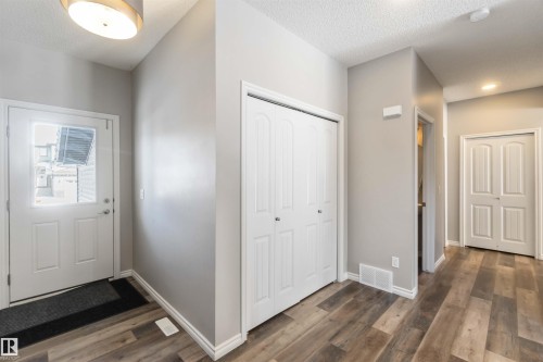435 41 Avenue, Edmonton, AB - Indoor Photo Showing Other Room