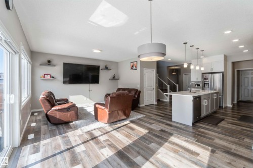 435 41 Avenue, Edmonton, AB - Indoor