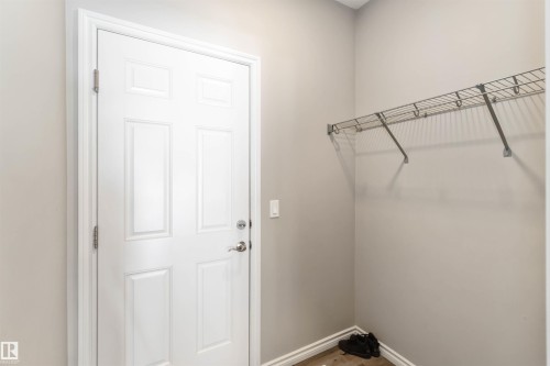 435 41 Avenue, Edmonton, AB - Indoor With Storage