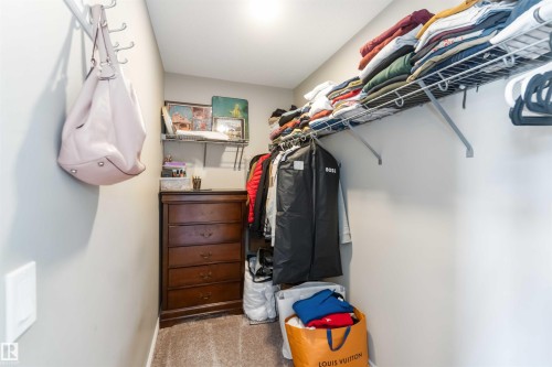 435 41 Avenue, Edmonton, AB - Indoor With Storage