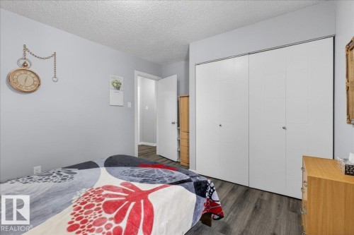 474 Abbottsfield Road, Edmonton, AB - Indoor Photo Showing Bedroom