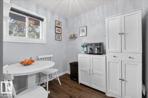 474 Abbottsfield Road, Edmonton, AB - Indoor