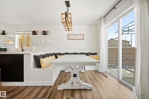 8318 Shaske Crescent, Edmonton, AB - Indoor Photo Showing Other Room