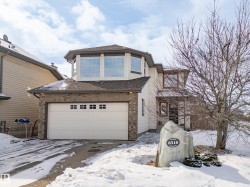 8318 SHASKE Crescent  Edmonton, AB T6R 3V8