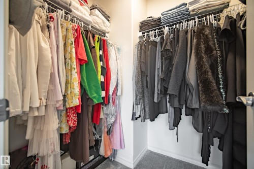 8318 Shaske Crescent, Edmonton, AB - Indoor With Storage