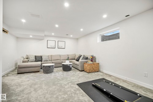 8318 Shaske Crescent, Edmonton, AB - Indoor Photo Showing Basement