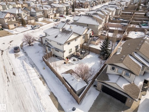 8318 Shaske Crescent, Edmonton, AB - Outdoor