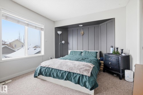 2916 31 Street, Edmonton, AB - Indoor Photo Showing Bedroom