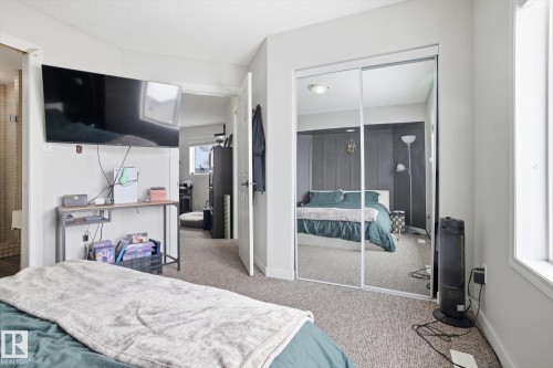 2916 31 Street, Edmonton, AB - Indoor Photo Showing Bedroom