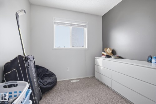 2916 31 Street, Edmonton, AB - Indoor Photo Showing Bedroom