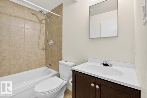 15621 83A Street, Edmonton, AB - Indoor Photo Showing Bathroom