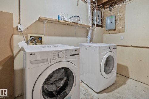 26 Alcott Crescent, St. Albert, AB - Indoor Photo Showing Laundry Room