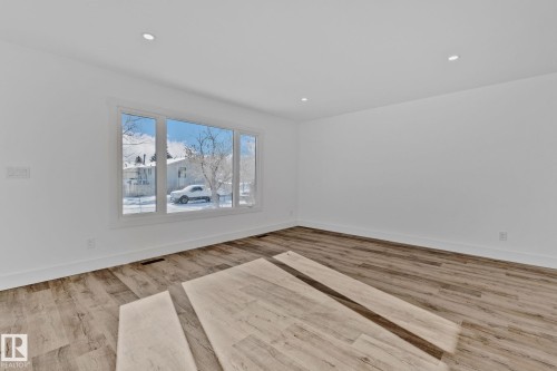 26 Alcott Crescent, St. Albert, AB - Indoor Photo Showing Other Room