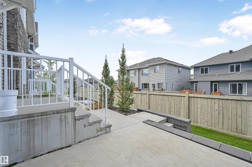 35 2922 Maple Way, Edmonton, AB - Outdoor With Exterior