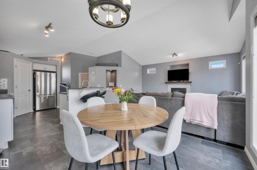 62 Douglas Crescent, Leduc, AB - Indoor Photo Showing Dining Room
