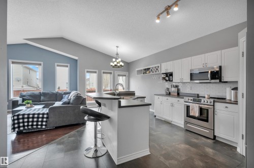62 Douglas Crescent, Leduc, AB - Indoor Photo Showing Kitchen