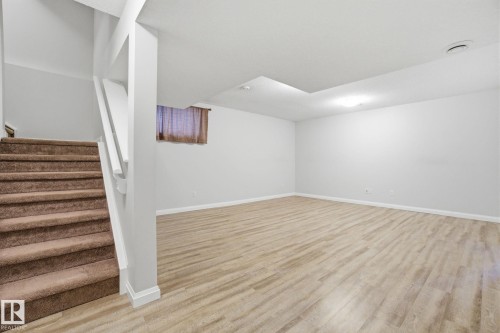 1220 Secord Landing Landing, Edmonton, AB - Indoor Photo Showing Other Room