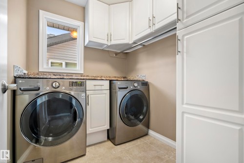 3689 Atkinson Loop, Edmonton, AB - Indoor Photo Showing Laundry Room