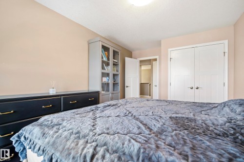 3689 Atkinson Loop, Edmonton, AB - Indoor Photo Showing Bedroom