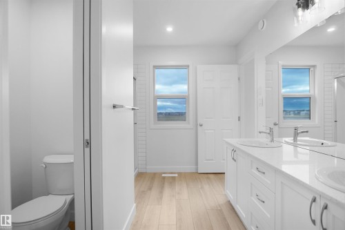 2250 194A Street, Edmonton, AB - Indoor Photo Showing Bathroom