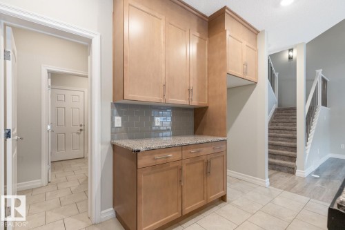 1424 29 Street, Edmonton, AB - Indoor