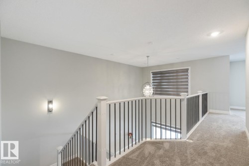 1424 29 Street, Edmonton, AB - Indoor Photo Showing Other Room