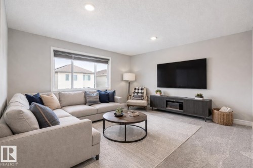 1424 29 Street, Edmonton, AB - Indoor Photo Showing Living Room