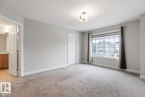 1424 29 Street, Edmonton, AB - Indoor Photo Showing Other Room