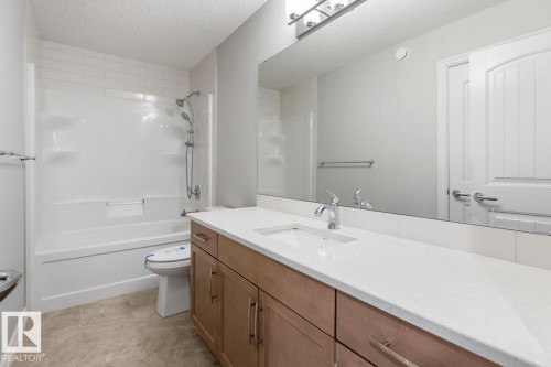 1424 29 Street, Edmonton, AB - Indoor Photo Showing Bathroom