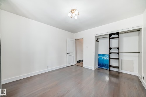 10703 65 Avenue, Edmonton, AB - Indoor Photo Showing Other Room