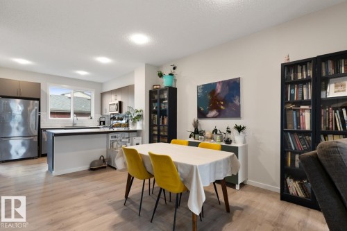 2147 Maple Road, Edmonton, AB - Indoor