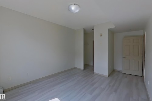 1-518 4245 139 Avenue, Edmonton, AB - Indoor Photo Showing Other Room