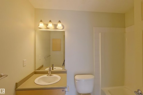 1-518 4245 139 Avenue, Edmonton, AB - Indoor Photo Showing Bathroom
