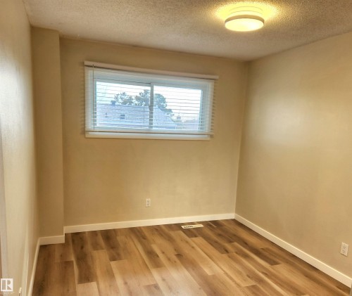 14315 58 Street, Edmonton, AB - Indoor Photo Showing Other Room
