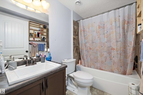 1104 161 Street, Edmonton, AB - Indoor Photo Showing Bathroom