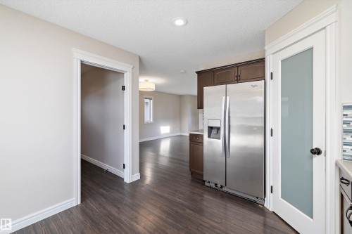 1104 161 Street, Edmonton, AB - Indoor