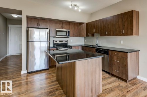 515 10518 113 Street, Edmonton, AB - Indoor Photo Showing Kitchen With Stainless Steel Kitchen