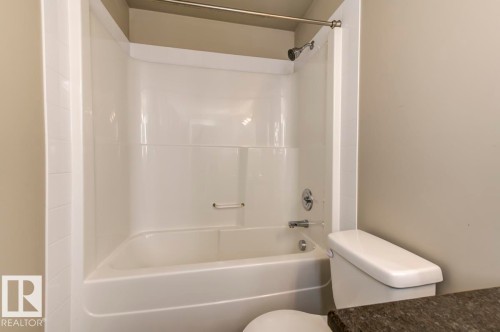515 10518 113 Street, Edmonton, AB - Indoor Photo Showing Bathroom