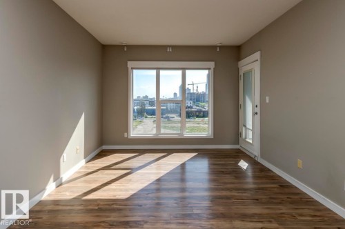 515 10518 113 Street, Edmonton, AB - Indoor Photo Showing Other Room