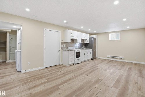12235 St Albert Trail, Edmonton, AB - Indoor