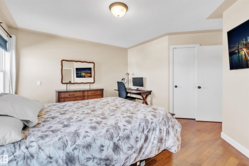 702 Pheasant Close, Cold Lake, AB - Indoor Photo Showing Bedroom